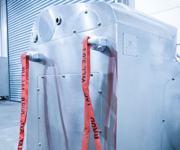 Der TXP-Texolution-Point kann auch während des Transports an der Last verbleiben, ohne diese zu beschädigen, da das schonende Textil der einzige bewegliche Teil des Anschlagpunkts ist.